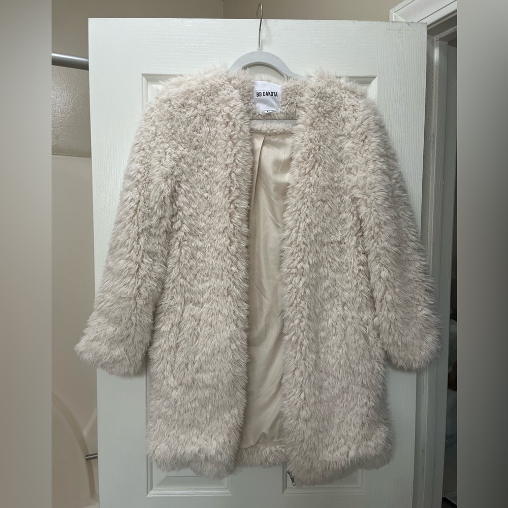 BB Dakota fur coat, size XS